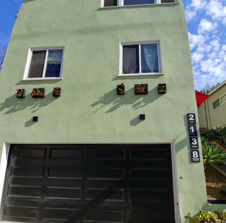 1st image of 2138 Vine St