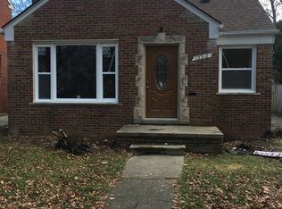 12210 Lansdowne St, Grosse Pointe, MI 48224