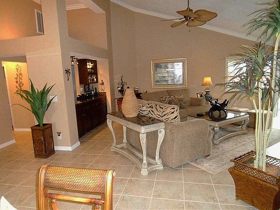 4th image of 5401 Emerald Ct