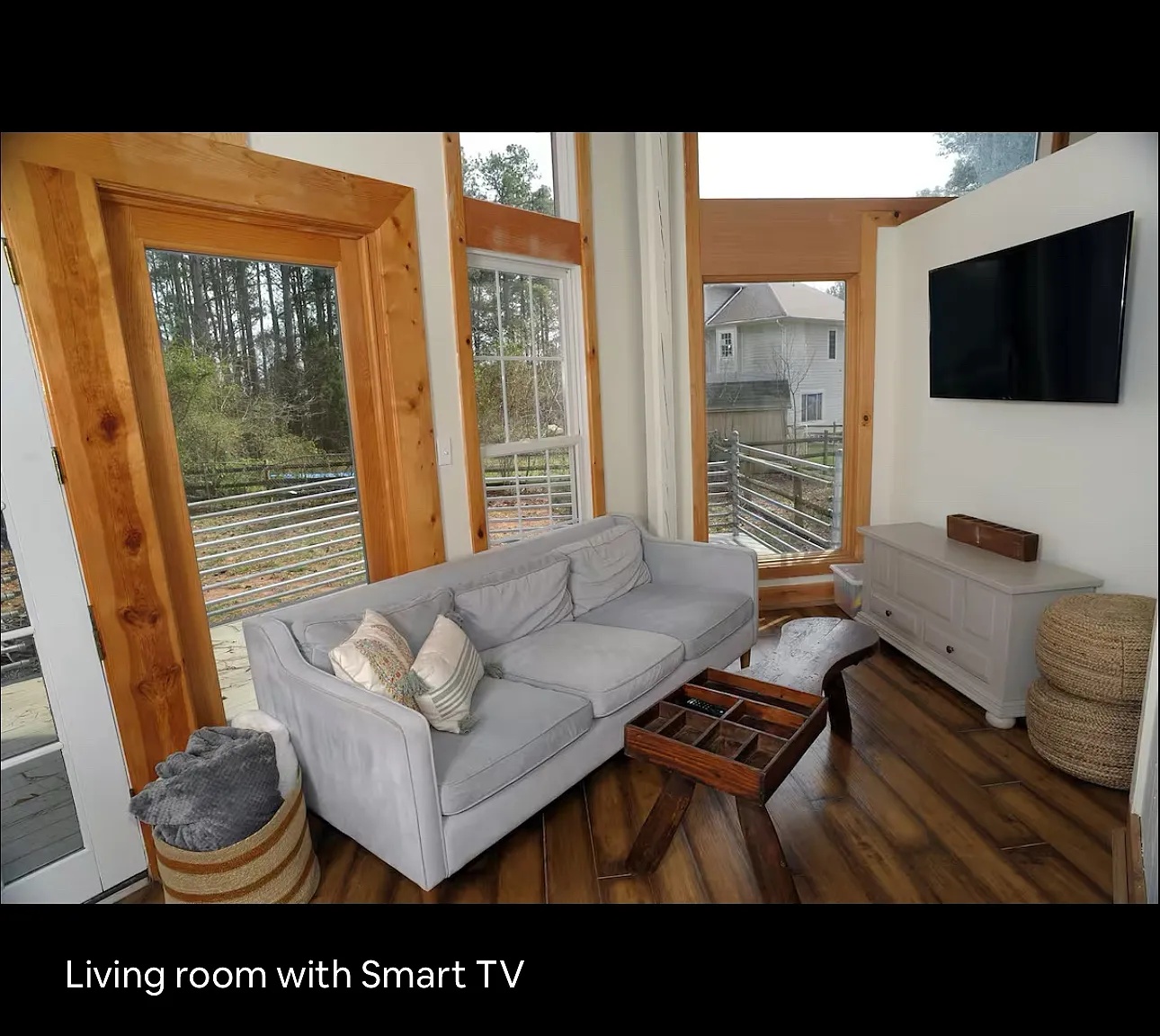 217 Shoreline Loop — Photo 1