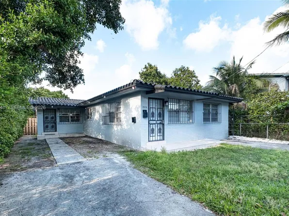 1519 NW 40th St, Miami, FL 33142