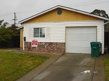 1st image of 3123 Henderson Dr