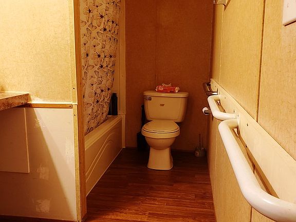 4th image of 435 N 35th Ave