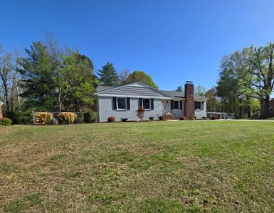 1305 Lee Dr, Farmville, VA, 23901