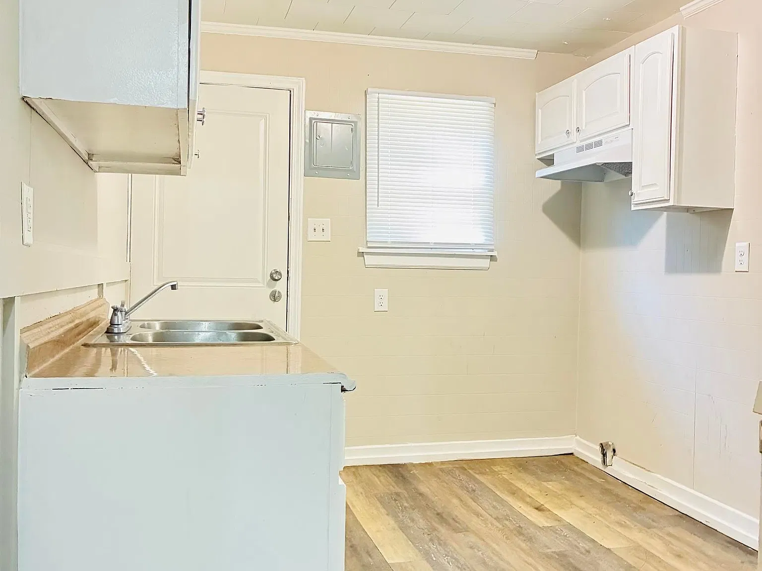 511 Wardell St — Photo 2