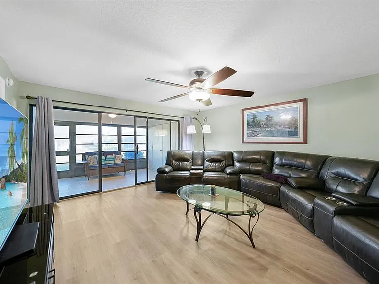 240 Lewis Cir #513 — Photo 20