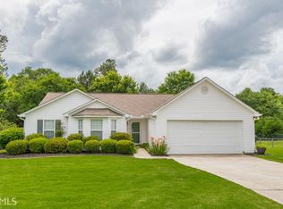 622 Magnolia Dr, Loganville, GA 30052