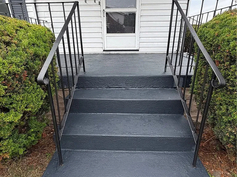 2515 Sunset Ave — Photo 2