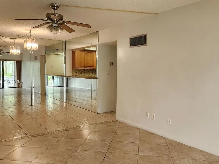 5981 Washington St #210 — Photo 22