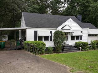 98 W May St, Winder, GA 30680