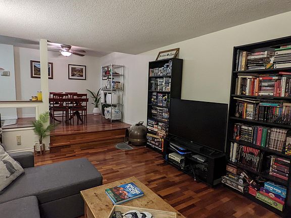 2nd image of 415 Greenview Ave #1710