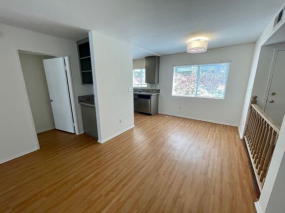 4th image of 1810 Malcolm Ave APT 106