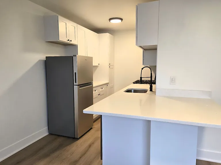 382 Penn Apartments — Photo 39