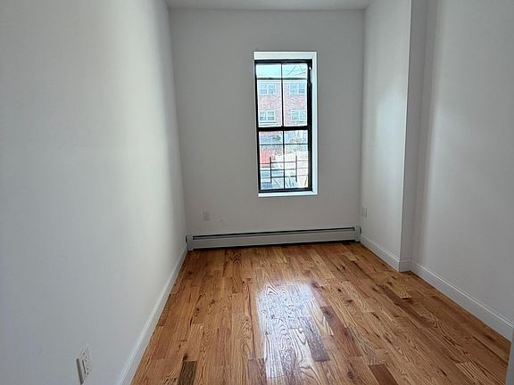 2nd image of 312 Sheridan Ave APT 1