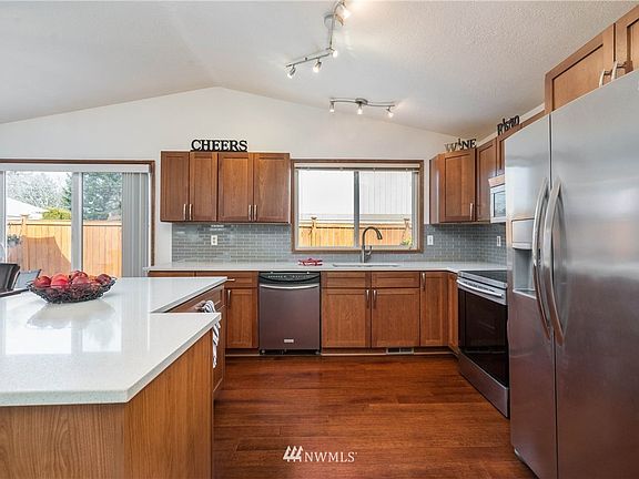 5th image of 2536 54th Ave NE