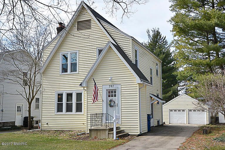 1st image of 707 Campbell Ave