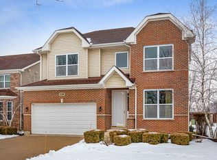 330 Raymond Rd, Buffalo Grove, IL 60089