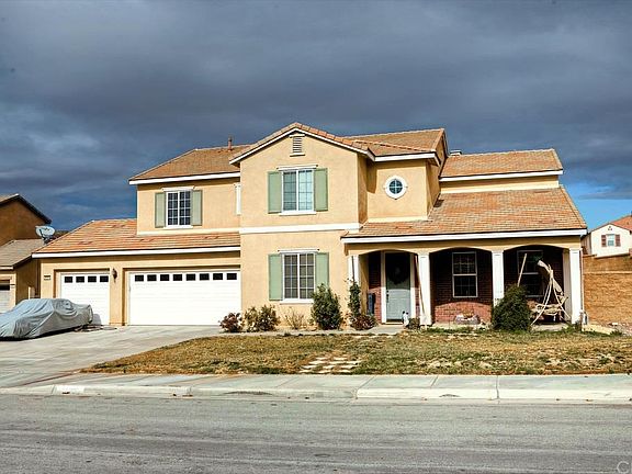 3rd image of 28290 Tristan Dr