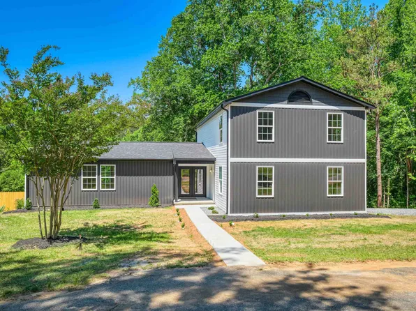 204 Carson Dr, Cowpens, SC 29330