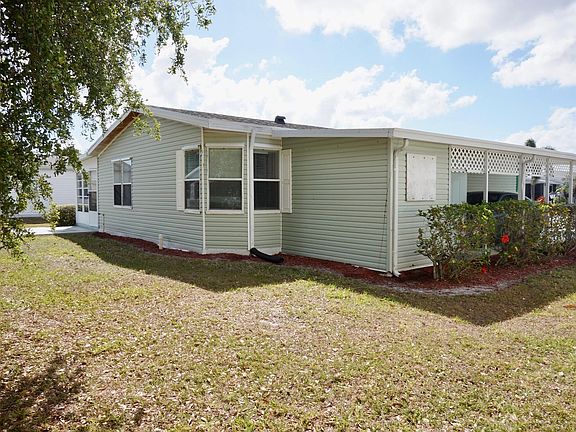 4th image of 3804 Fetterbush Court