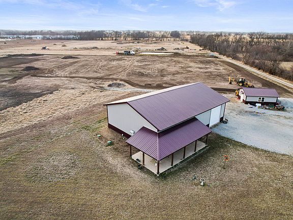 3rd image of 20503 S 580th Rd