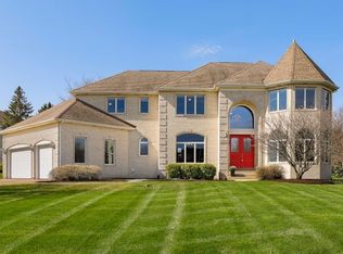 10636 S Burnham Ct, Naperville, IL 60564