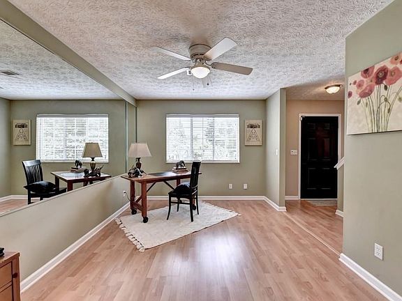 5th image of 5907 Sierra Dr