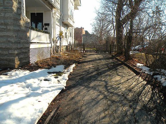 5th image of 217 W 11th Ave