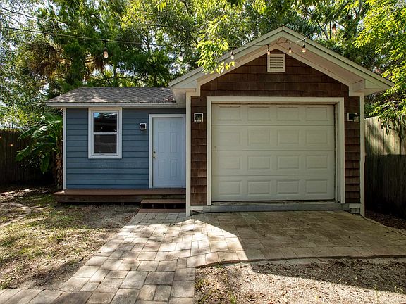 3rd image of 206 Cabeza St