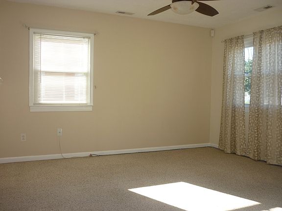 Living room view3