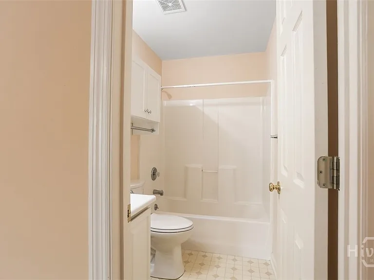 211 Edgewater Rd #40 — Photo 14