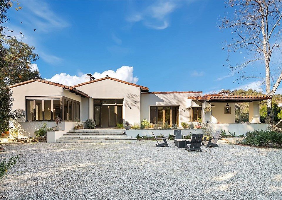 1st image of 25732 Vista Verde Dr