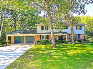 1540 Crabapple Dr, Racine, WI 53405