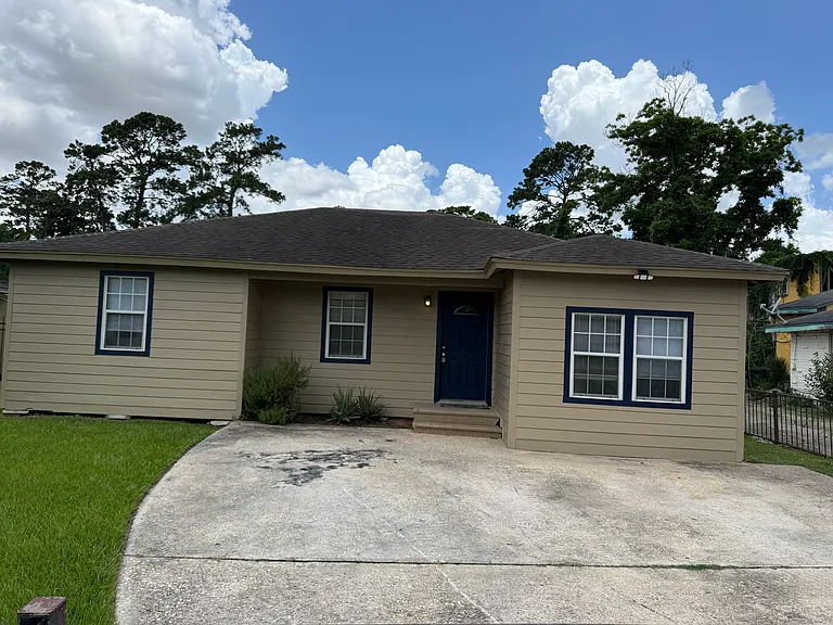 6709 Cathcart Dr — Photo 1