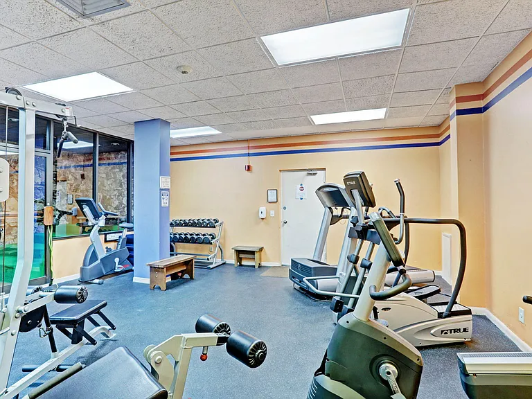 336 Golfview Rd #905 — Photo 43
