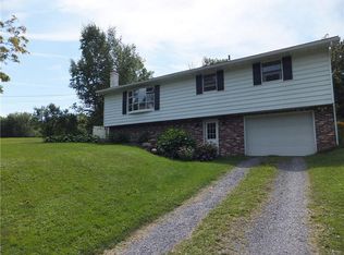 241 Valley Dr, Elbridge, NY 13060