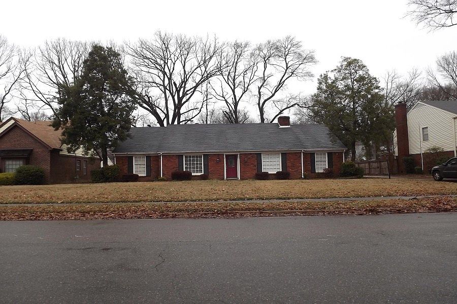 1st image of 5916 Macinness Dr