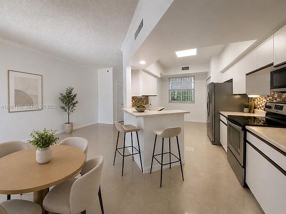 2nd image of 3205 NE 184th St APT 9306
