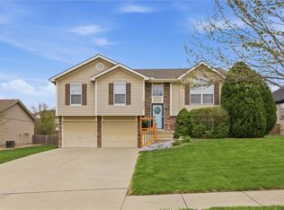 9024 NE 103rd St, Kansas City, MO 64157