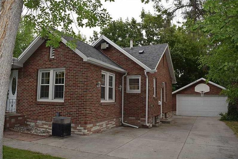 1st image of 2327 Virginia Ln
