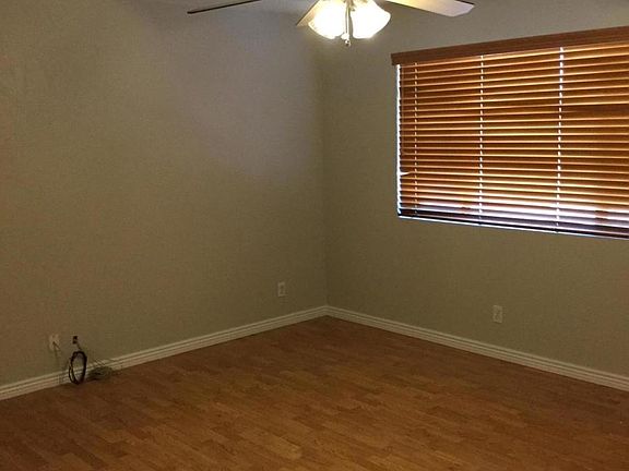 5th image of 3339 W Columbine Dr