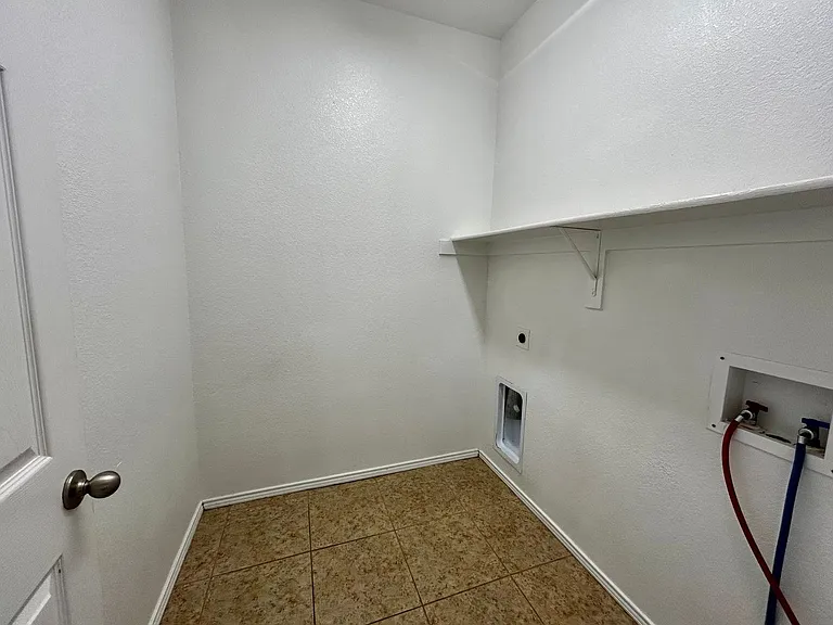 5837 Fantail Dr — Photo 16