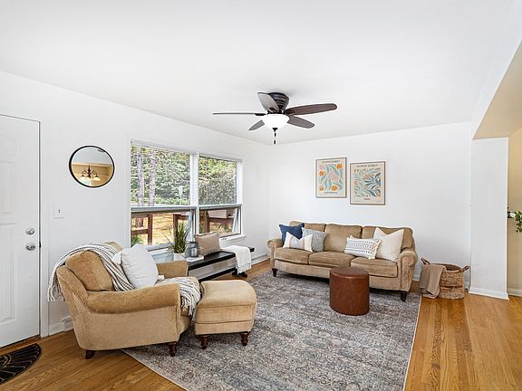 5th image of 301 Kelly Cr #301