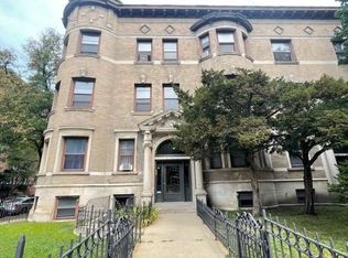 3935 N Pine Grove Ave #1, Chicago, IL 60613