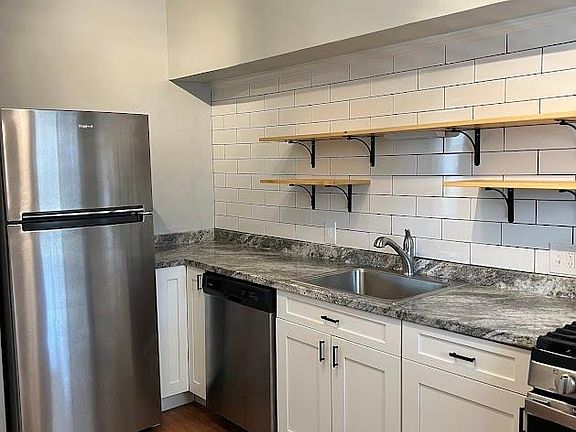 2nd image of 510 McDonald St APT 1