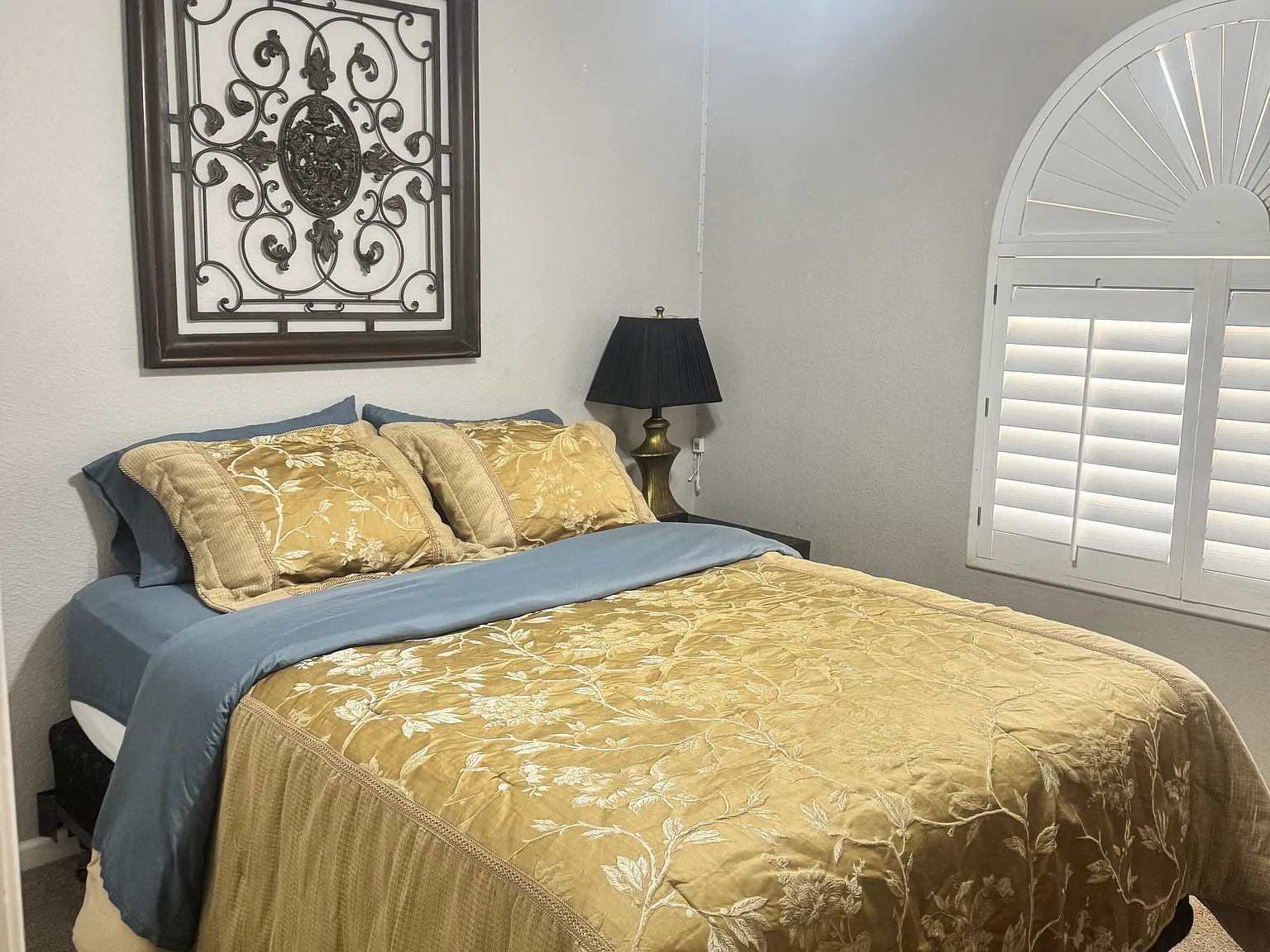 3 bed, 1606 sqft, $3,500 — Photo 3