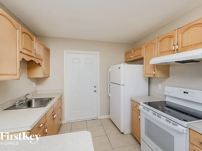8344 Trionfo Ave — Photo 7