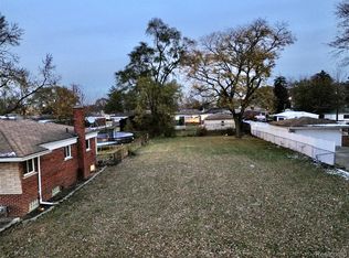 24134 Loretta Ave, Warren, MI 48091