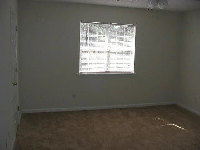104 Benin Ct #B — Photo 11