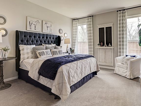 Private master bedroom